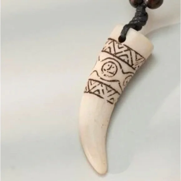New Unisex White Carved Handmade Horn Wolf Fang Wood Beaded Leather Necklace - Picture 8 of 9